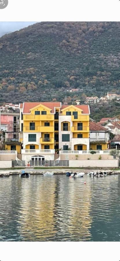 Pontus Luxury Apartments Tivat Bagian luar foto